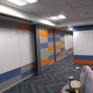 Acoustic Operable Partition Variflex Top 100 - Semi Automatic