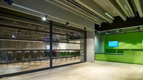 ACOUSTIC OPERABLE PARTITION - SKYFOLD MIRAGE - 33STC